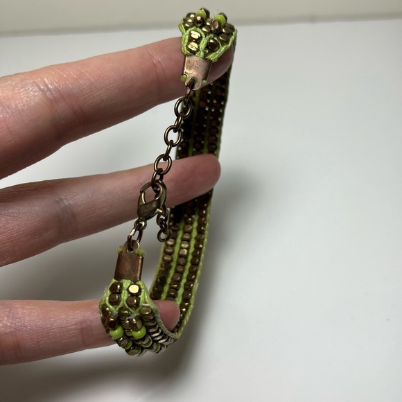 Green and gold beaded bracelet - Picture 3 of 3